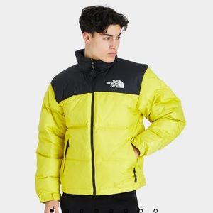 THE NORTH FACE - Men’s 1996 Retro Nuptse Jacket in Acid Yellow
